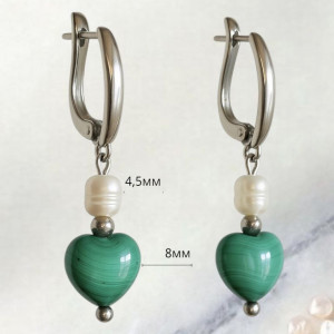 Серьги из малахита и жемчуга речного Нежное сердце натуральный камень